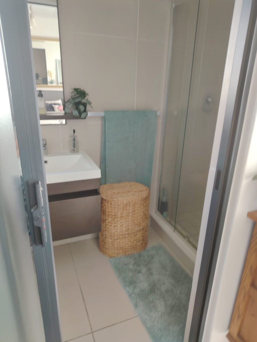To Let 3 Bedroom Property for Rent in De Velde Western Cape